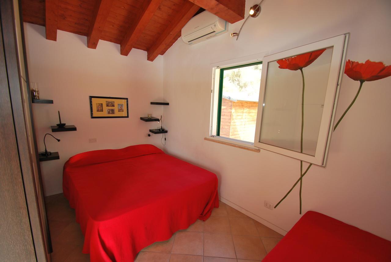 Villetta Ciclamino Casa Alzi Kültér fotó